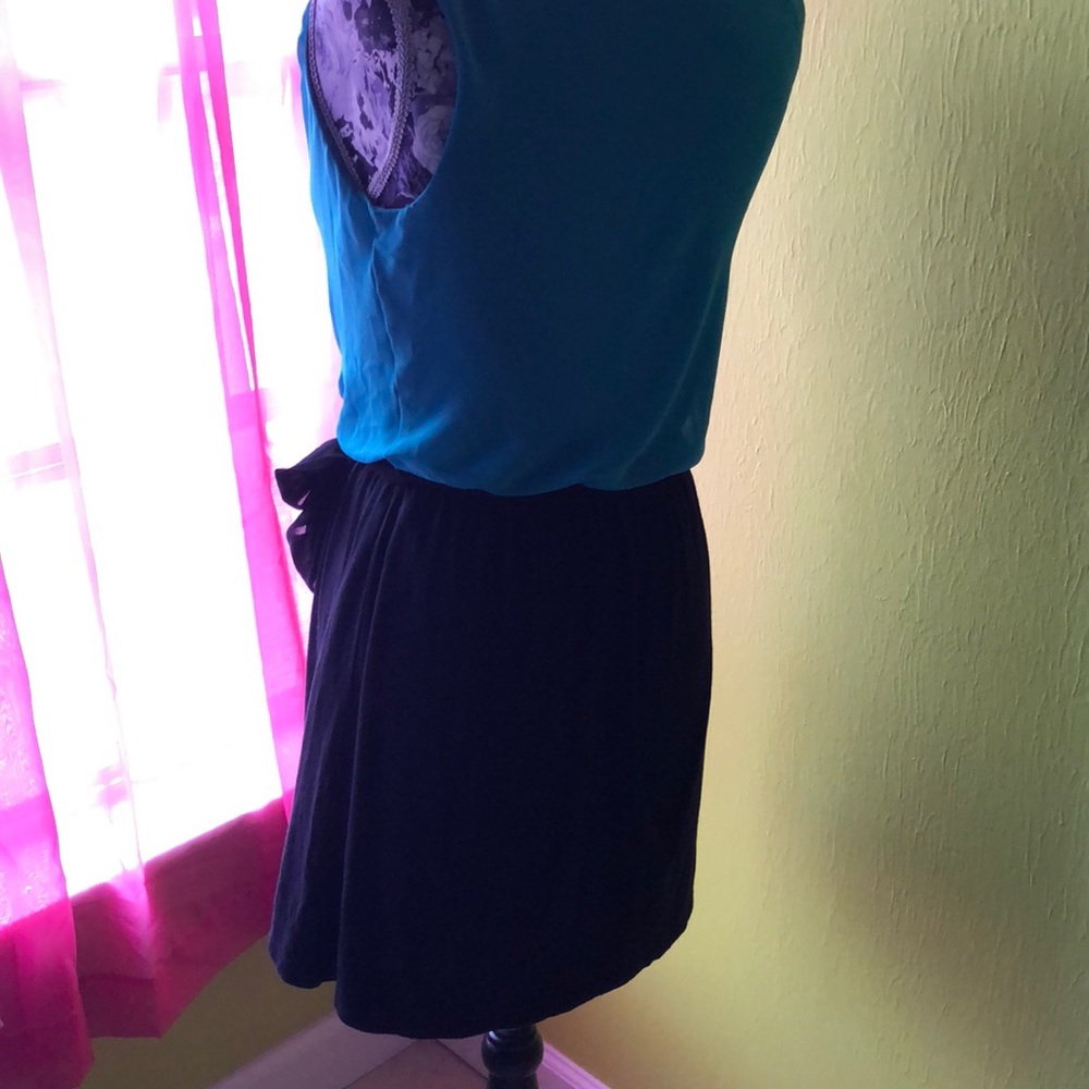 Color Block Express Dress - Picture 2 of 2